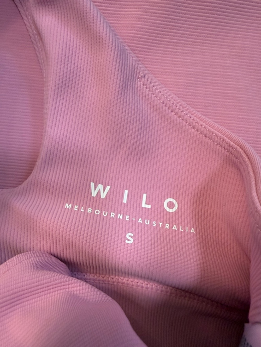 Wilo Women's Pink V Colorblock Active Leggings & Sports Bra Set - Picture 11 of 12